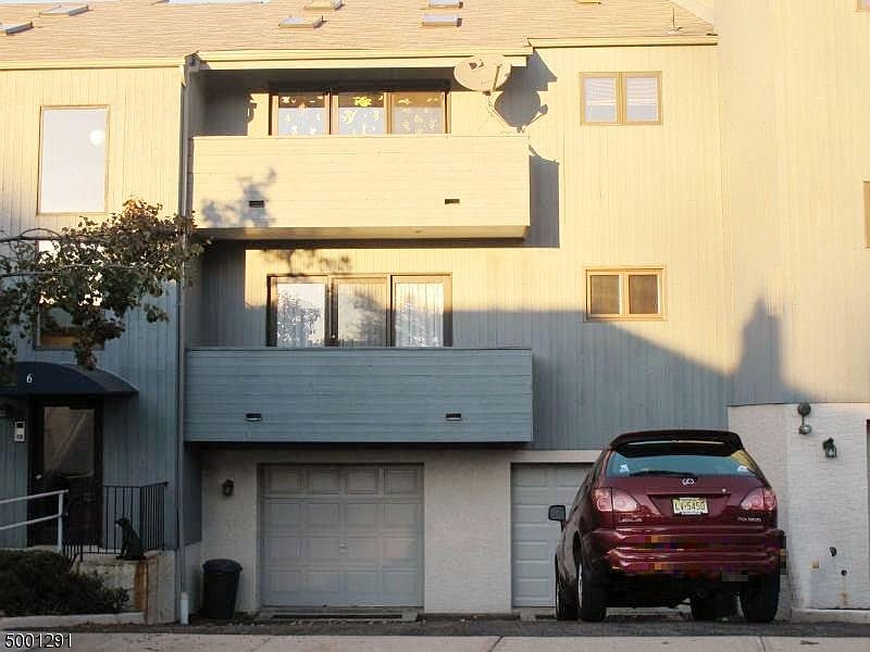 1st image of 6 Domessina Ln APT C5