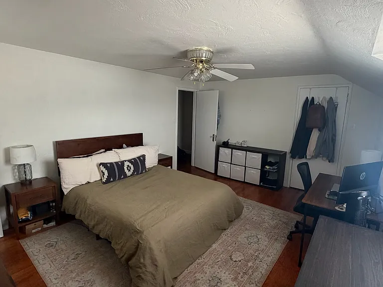 526 Bellaire Ave — Photo 20