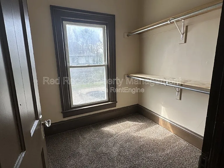 802 McKinley St — Photo 6