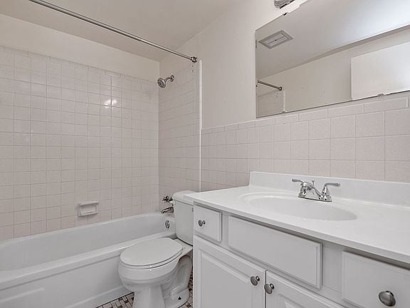 3rd image of 721 Meadow Wood Dr #2515-02