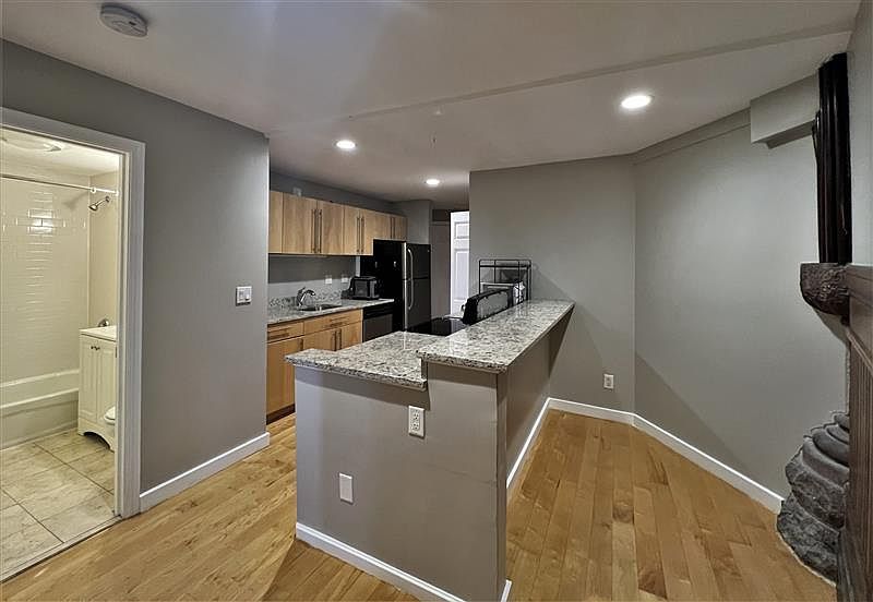 1st image of 17 Bow St APT 11