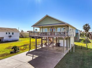 4126 Grayson Dr, Galveston, TX 77554