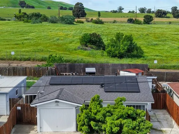 19 Wharf Drive, Pittsburg, CA 94565