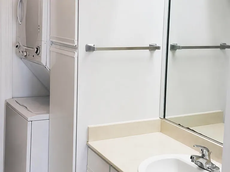 1490 Harbor Dr #205 — Photo 6