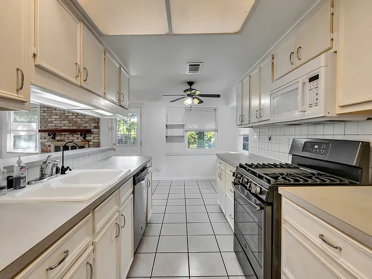 15443 W Willowwind Cir — Photo 32