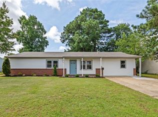 3037 Bow Creek Blvd, Virginia Beach, VA 23452