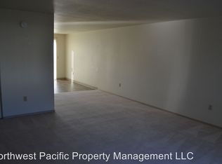 1005 E Grant St, Lebanon, OR 97355