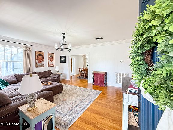 5th image of 1053 Johnston Station Rd