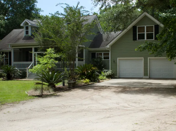 56 Osmunda St, Beaufort, SC 29907