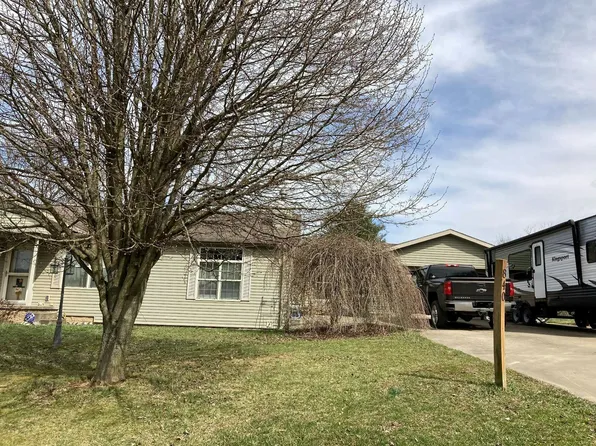 840 Montana Rd, Fairmont, WV 26554