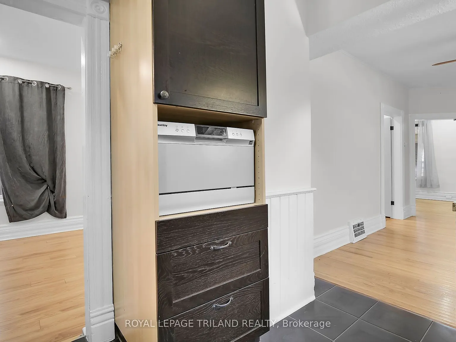 2 bed, $1,815 — Photo 4