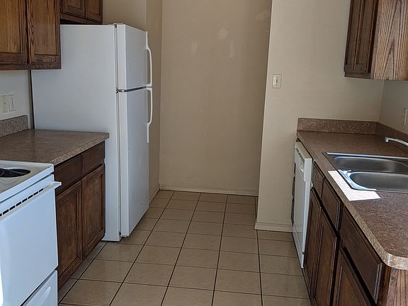 4th image of 6201 Collins Ct