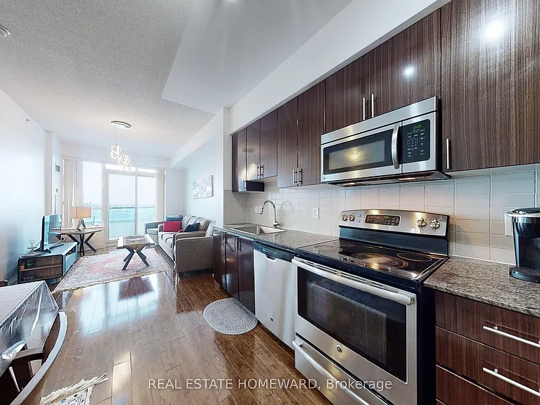 7161 Yonge St #2430 — Photo 14