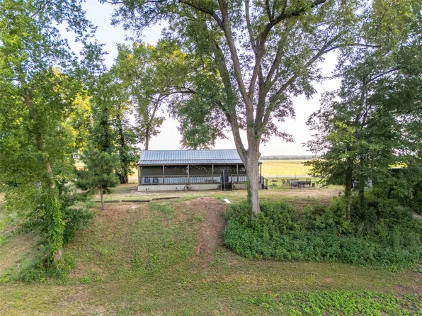 W Farm Road 906, Powderly, TX 75473