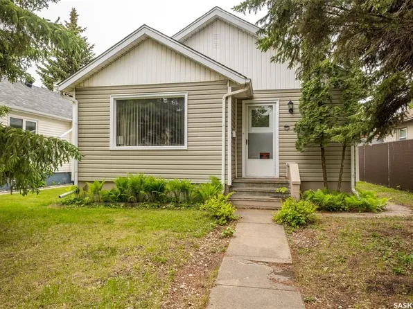 361 14th STREET W, Prince Albert, SK S6V 3L6