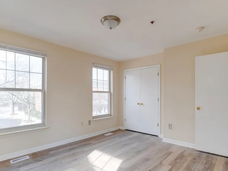 725 W Cherry Blossom Way — Photo 32