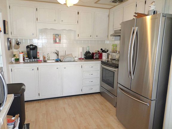 4th image of 2118 York Dr