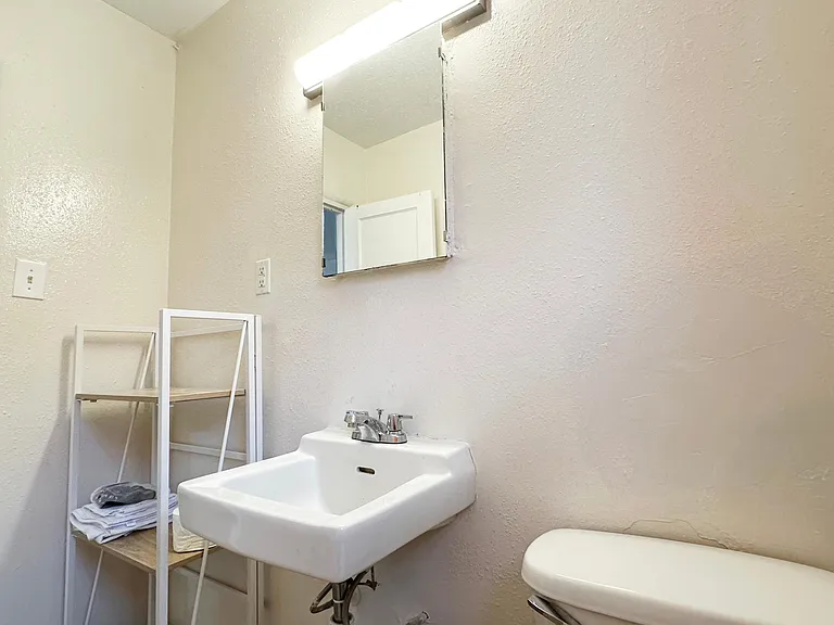 1718 Silver Ave SE #1 — Photo 12