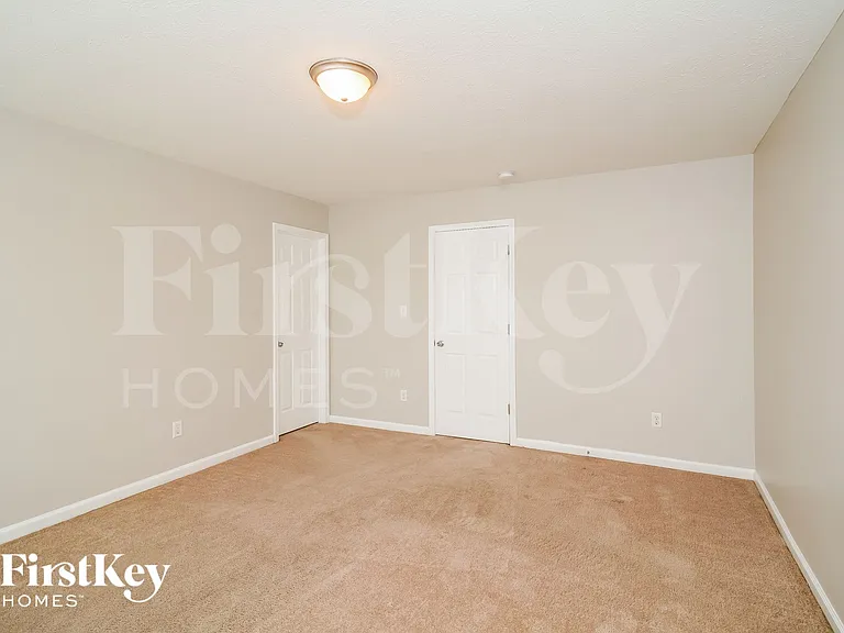 8123 Fisher Bend Dr — Photo 8