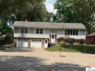799 4th St SW, Wells, MN 56097