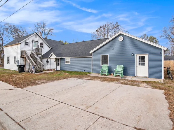 421 S Court Ave, Gaylord, MI 49735
