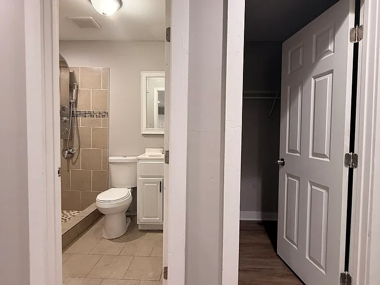 657 Robert E Lee Pkwy — Photo 19