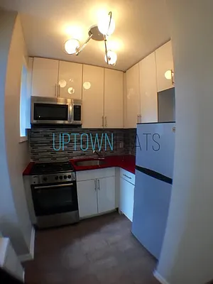 Rented by Uptown Flats LLC | media 10