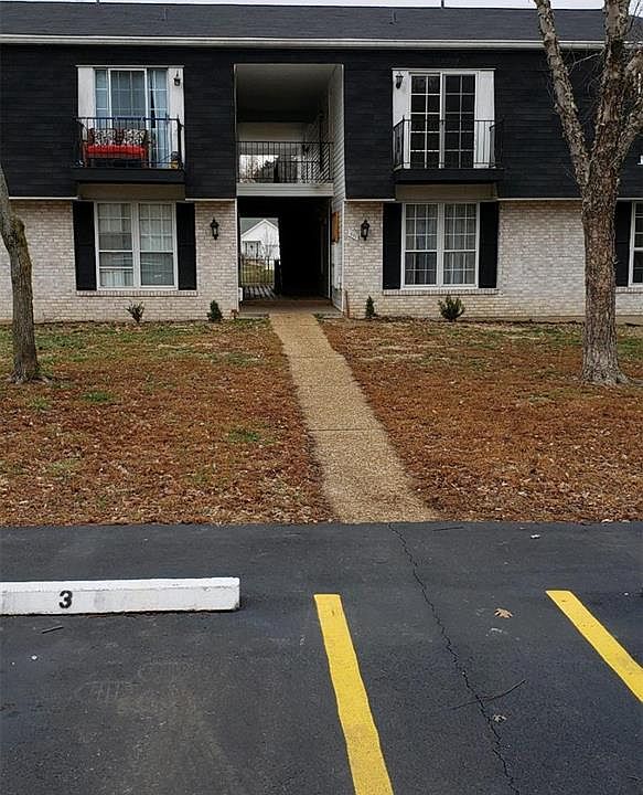 2nd image of 611-8 N Monroe St
