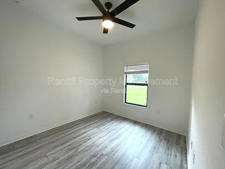 558 Nimitz Blvd — Photo 15