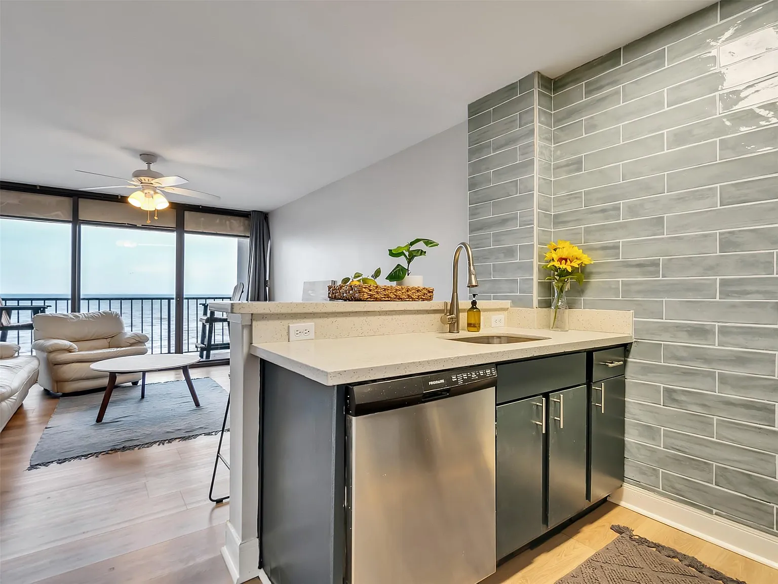 1 bed, 1.0 bath, 522 sqft, $2,400 — Photo 3