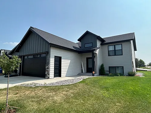 3214 Cody Dr Photo 1