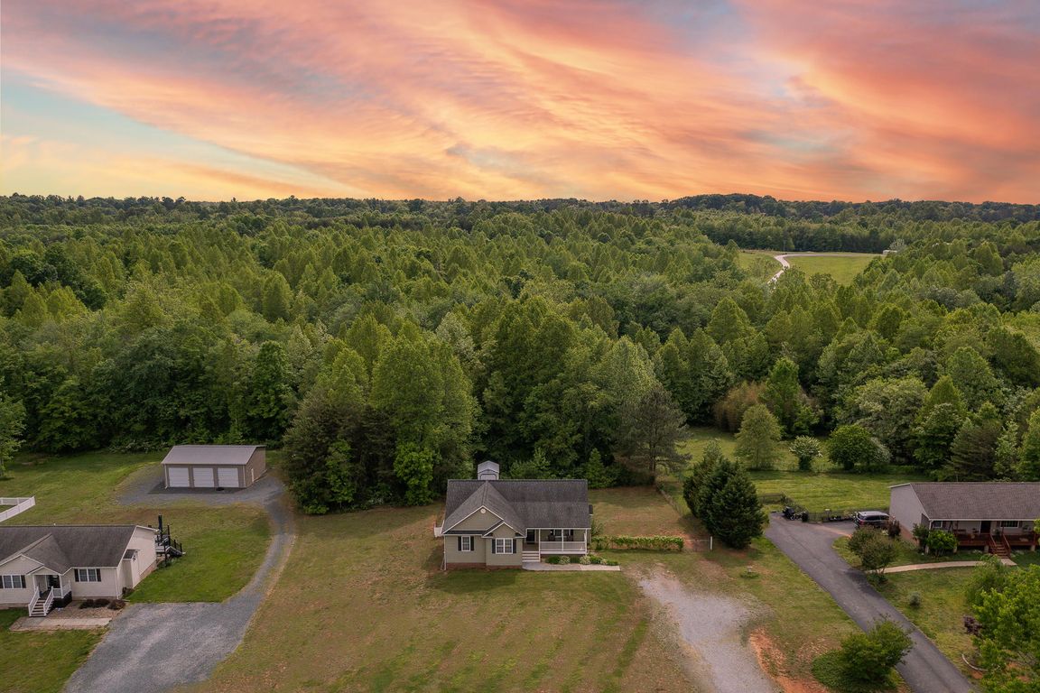 7179 Stage Rd, Concord, VA 24538 Zillow