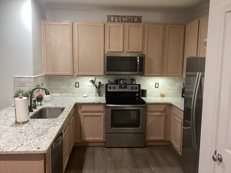 8327 Martello Ln — Photo 2