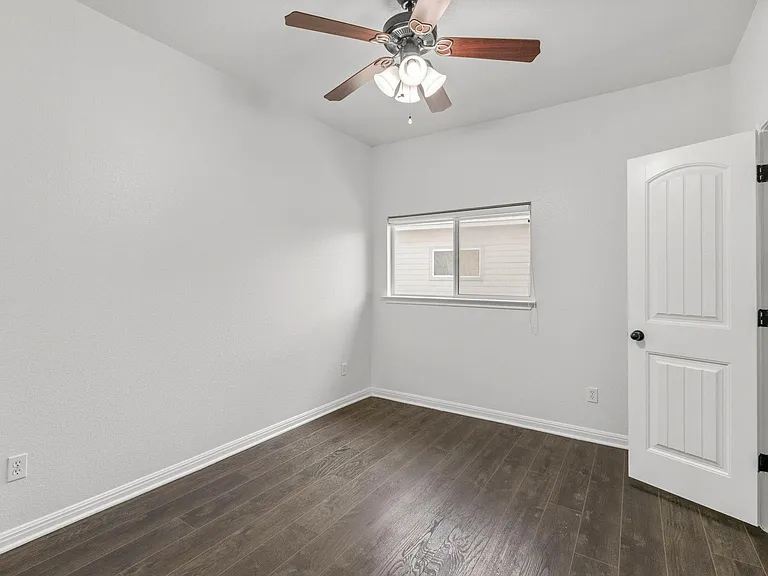 18613 Falcon Pointe Blvd — Photo 18