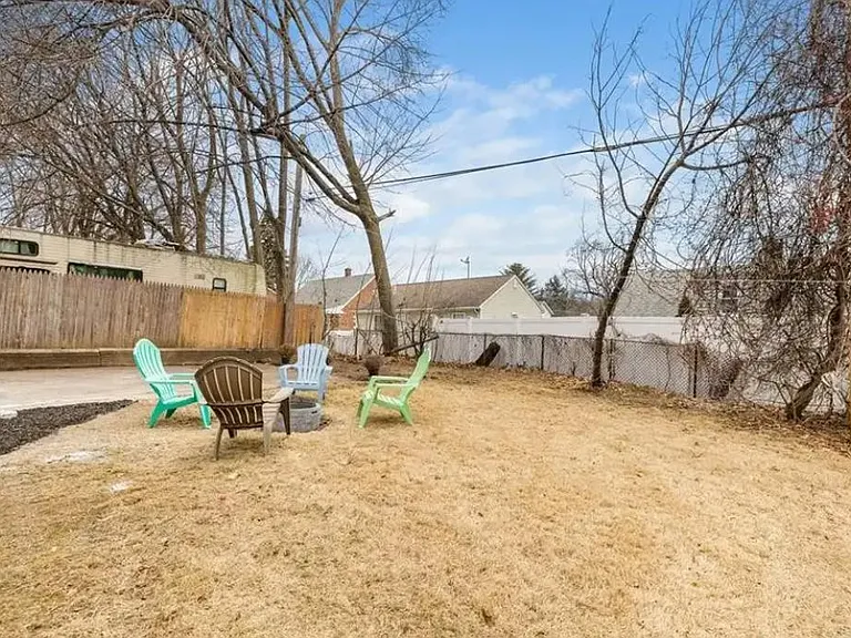 212 Greene St — Photo 20