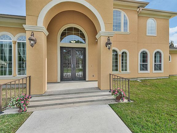 3rd image of 17103 Crooked Oak Dr