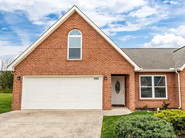 2563 Keeneland Dr, Maryville, TN 37803