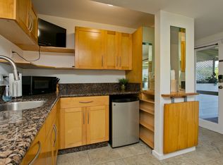 47-147 Kamehameha Hwy #2, Kaneohe, HI 96744