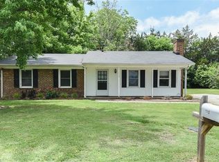 110 Montree Ln, Graham, NC 27253
