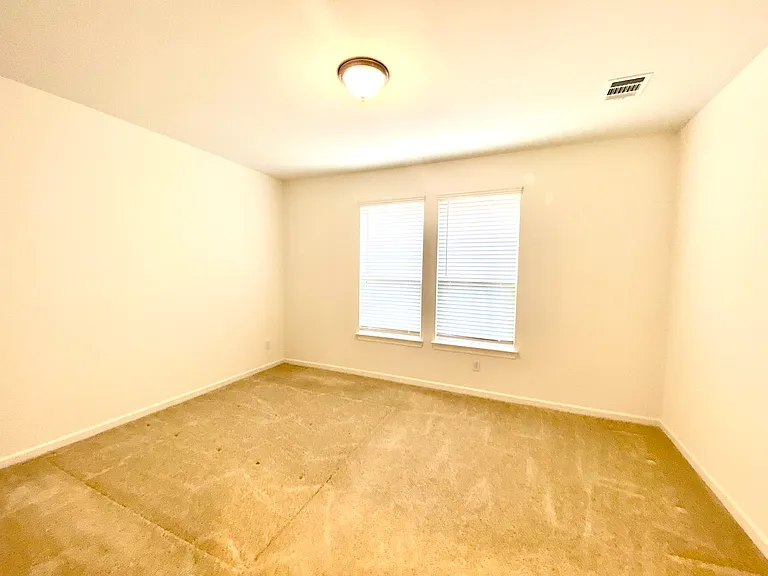 166 Camelia St — Photo 9