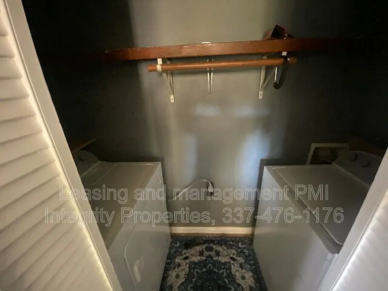 2339 Robley Dr — Photo 11