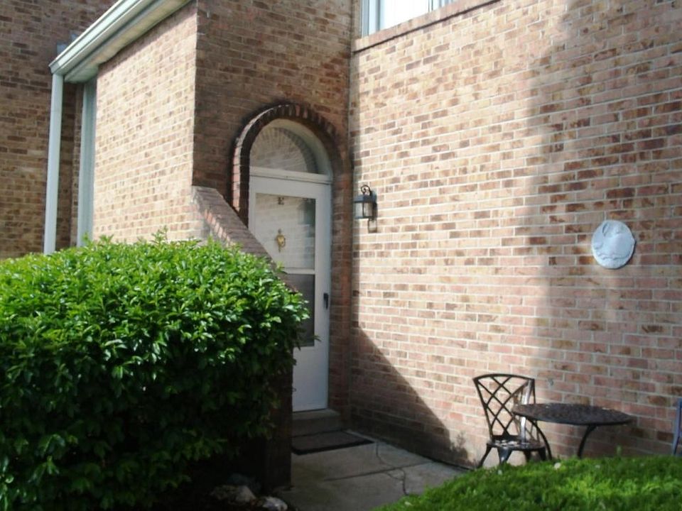 1st image of 169 Brandywine Dr #12