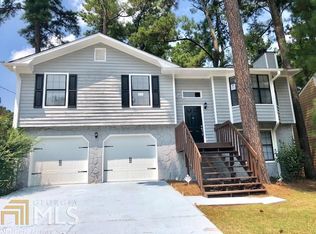 6151 Hyde Park Ln, Lithonia, GA 30058