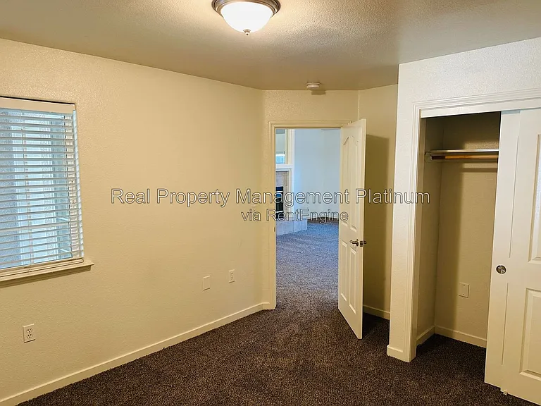 2012 Riverview Dr — Photo 22