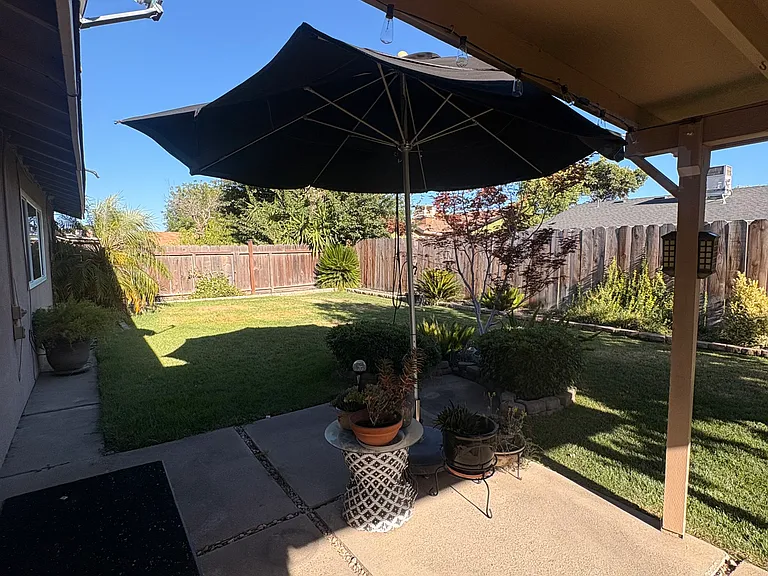 1400 Dalarna Way — Photo 10