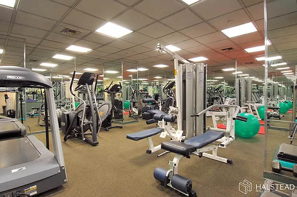 Rented by Halstead Real Estate | media 6