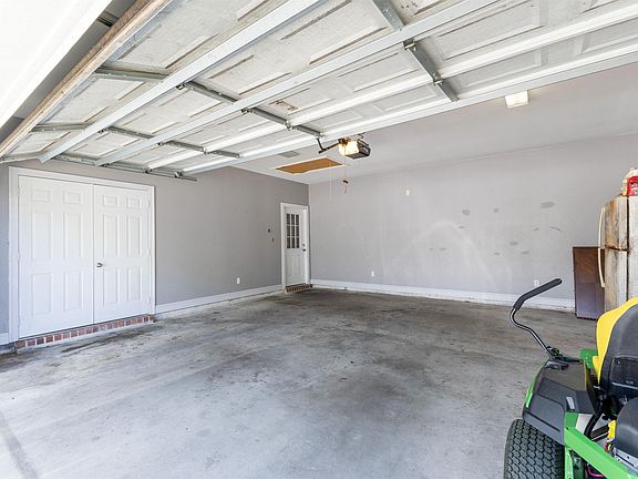 4th image of 350 Donald Dr
