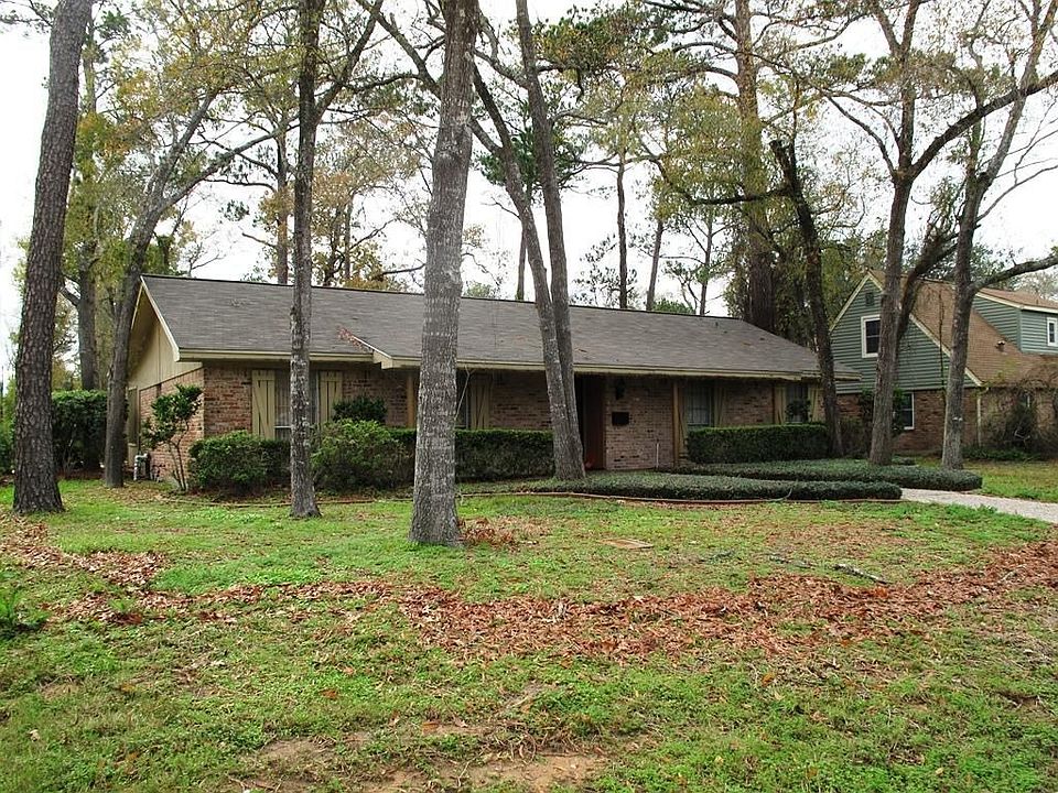 1st image of 3002 Woodland Dr