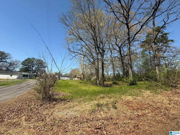 432 Westfield Dr #1, Fairfield, AL 35064