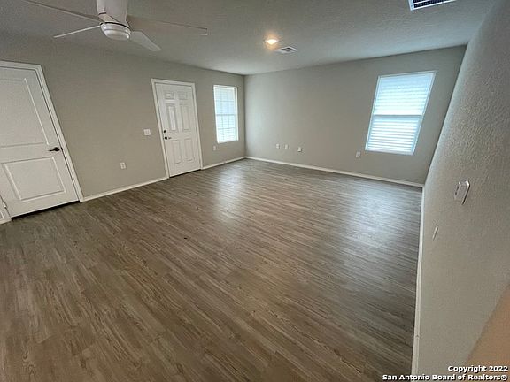 2nd image of 7223 Lavaca St